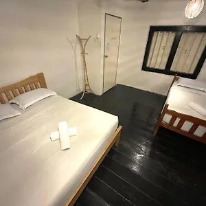 https://layang-layang-guest-house.hotelsinmalacca.net