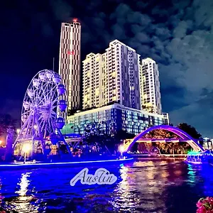 The Shore , Malacca Ma­lay­sia